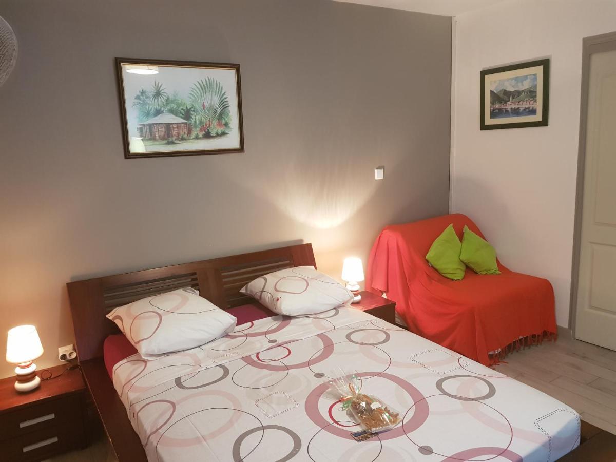 Studio KASANACO avec vue la baie de Fort de France Les Trois-Ilets Extérieur photo