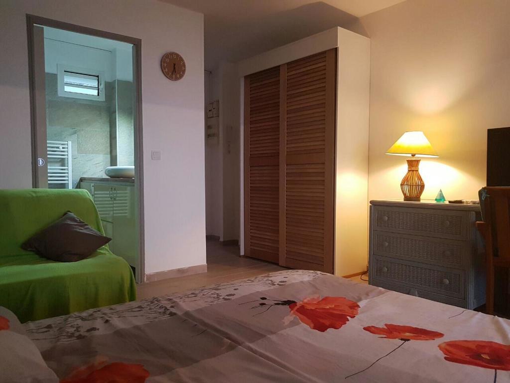 Studio KASANACO avec vue la baie de Fort de France Les Trois-Ilets Extérieur photo