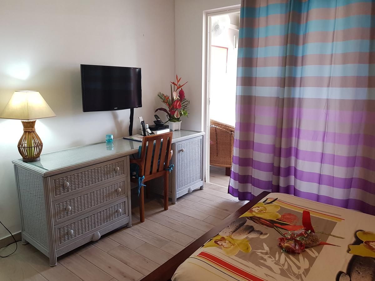 Studio KASANACO avec vue la baie de Fort de France Les Trois-Ilets Extérieur photo